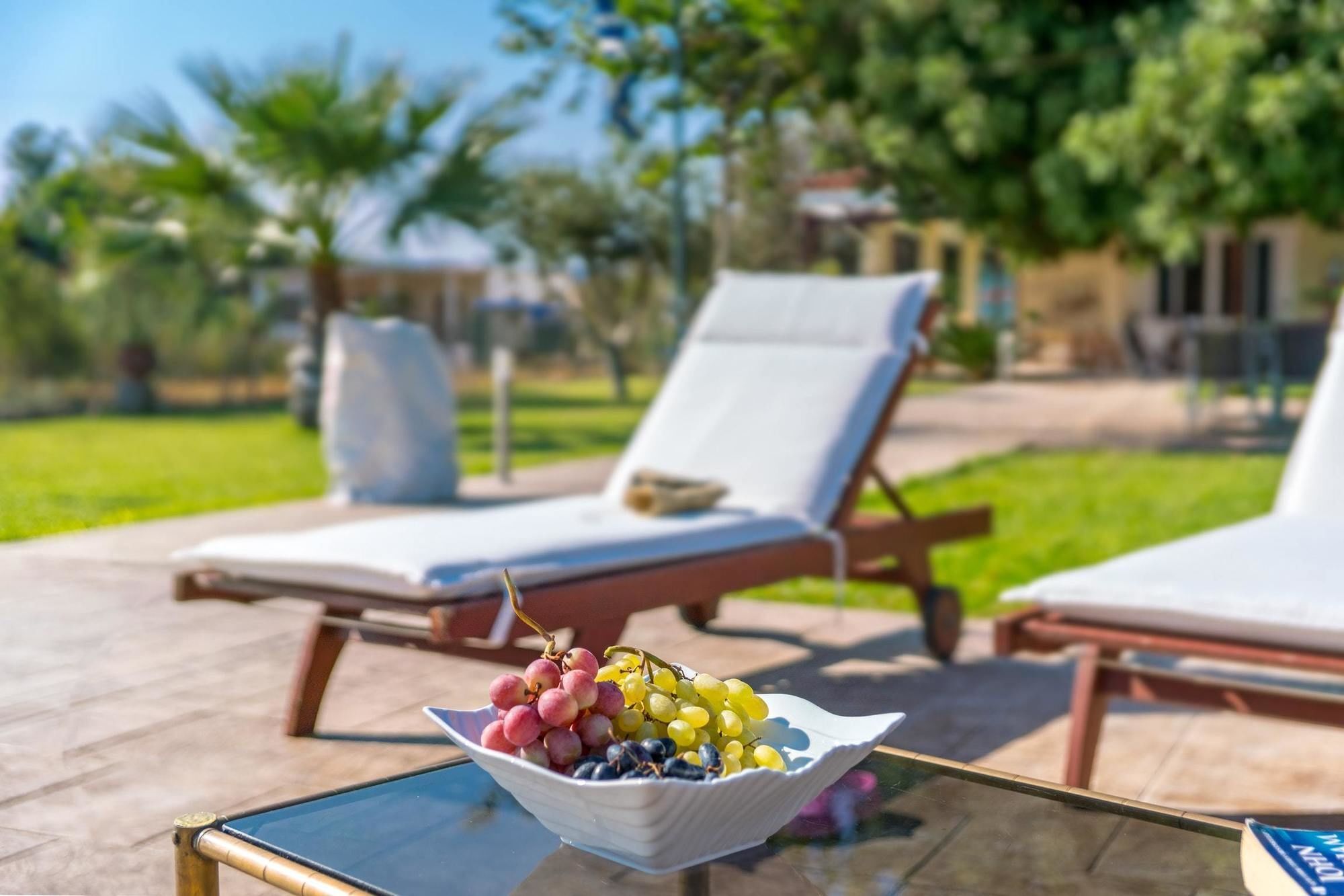 Maria'S Seaside Villa - House With 3 Rooms In Marathon, With Wonderful 外观 照片