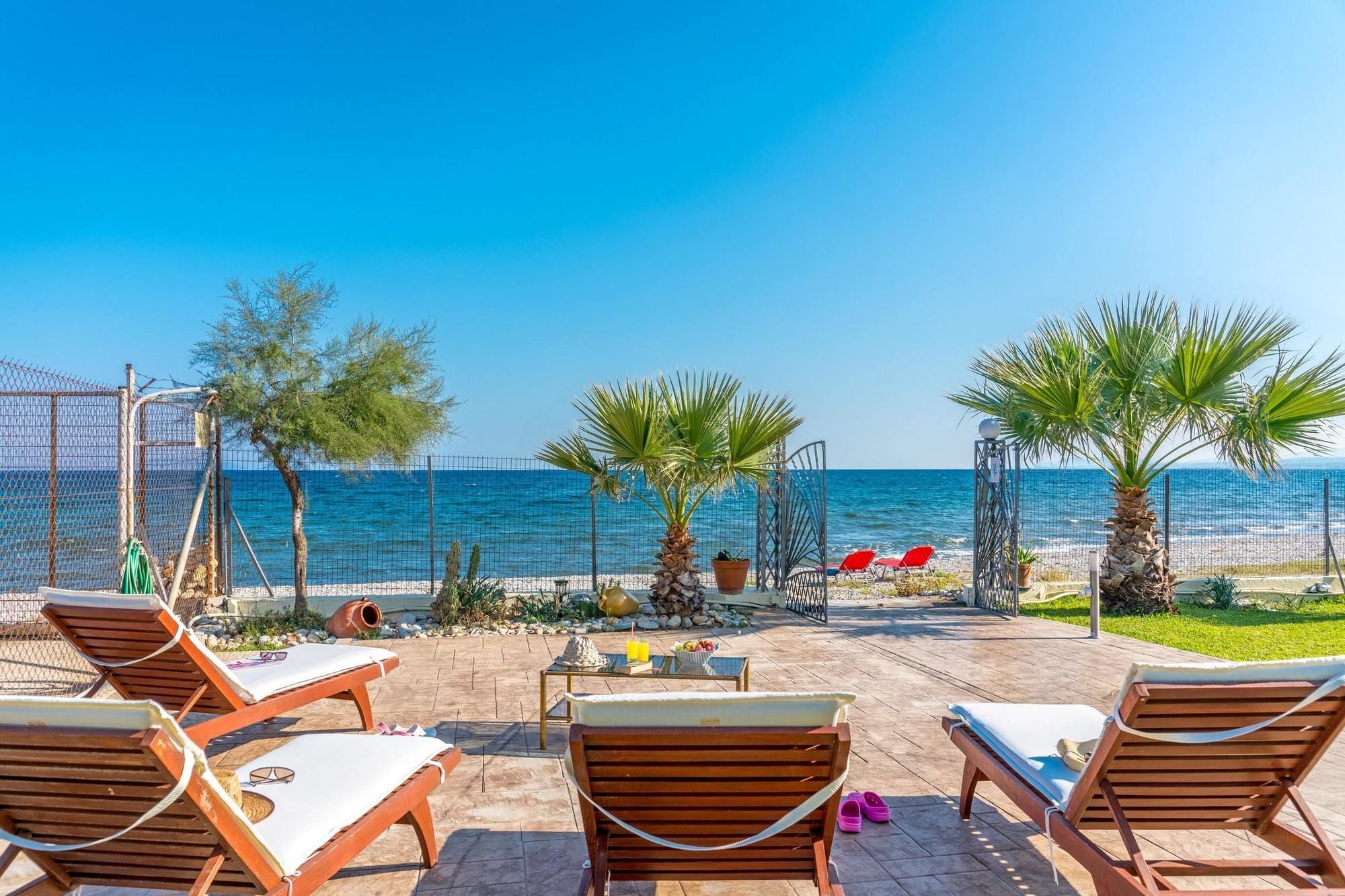 Maria'S Seaside Villa - House With 3 Rooms In Marathon, With Wonderful 外观 照片