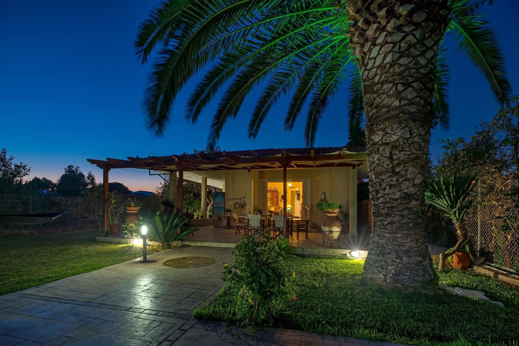 Maria'S Seaside Villa - House With 3 Rooms In Marathon, With Wonderful 外观 照片