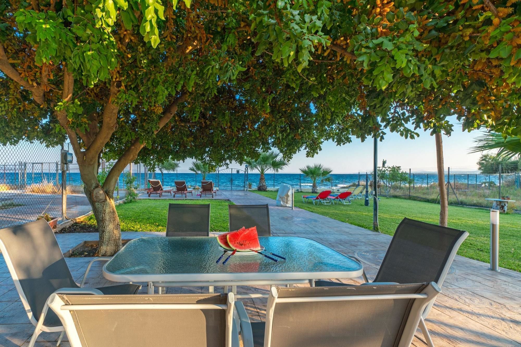Maria'S Seaside Villa - House With 3 Rooms In Marathon, With Wonderful 外观 照片